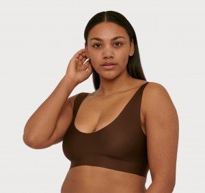 Organic Basics RECYCLED NYLON Invisible Bra Walnut | 85702-UVHQ