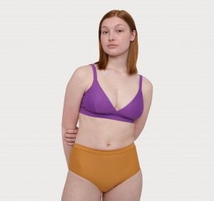 Organic Basics RECYCLED NYLON Re-Swim Bikini Top Violet | 47150-ALNK