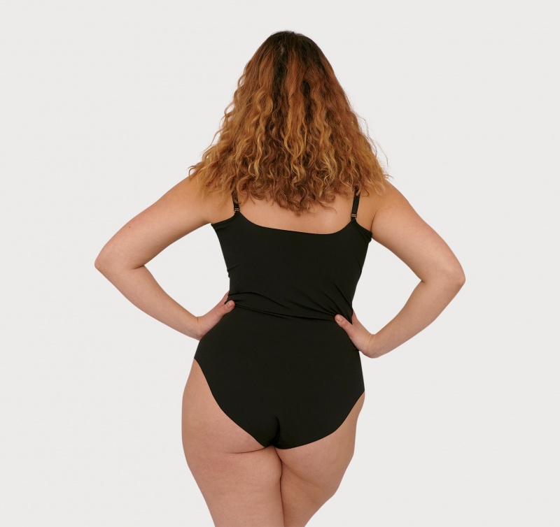 Organic Basics RECYCLED NYLON Invisible Cheeky Body Zwart | 93046-FEZU