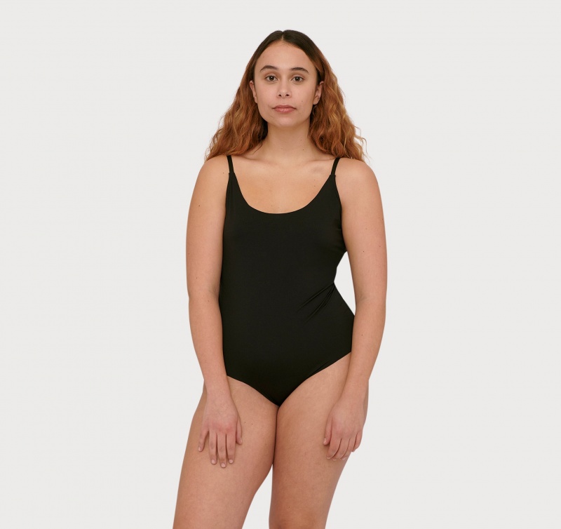 Organic Basics RECYCLED NYLON Invisible Cheeky Body Zwart | 93046-FEZU