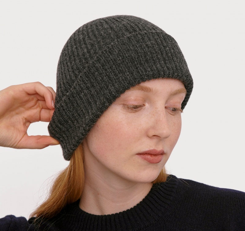 Organic Basics RECYCLED WOOL Beanie Charcoal Melange | 90328-BRAP